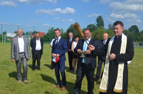 Otwarcie boiska sportowego w Chmielku - 27 maja 2018r.